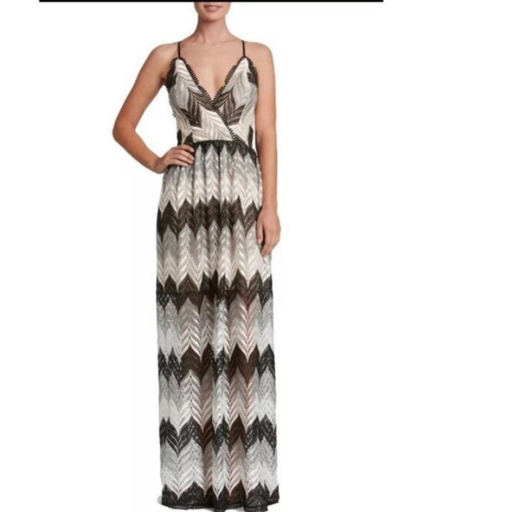 dress the populaton lucia maxi dess lace black and white open back maxi‎ dress